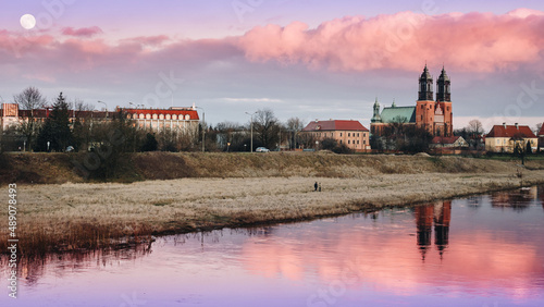 Obraz na płótnie Panorama Poznania w salonie