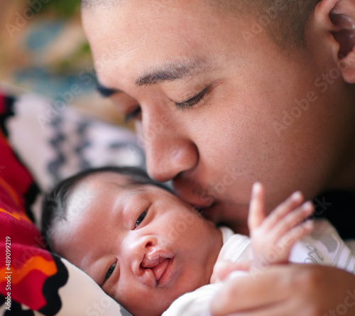 Fotografie The loving kiss of a father