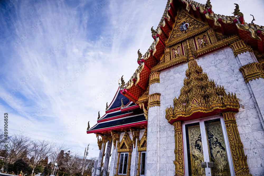 ワットパクナム日本別院 StockFoto Adobe Stock