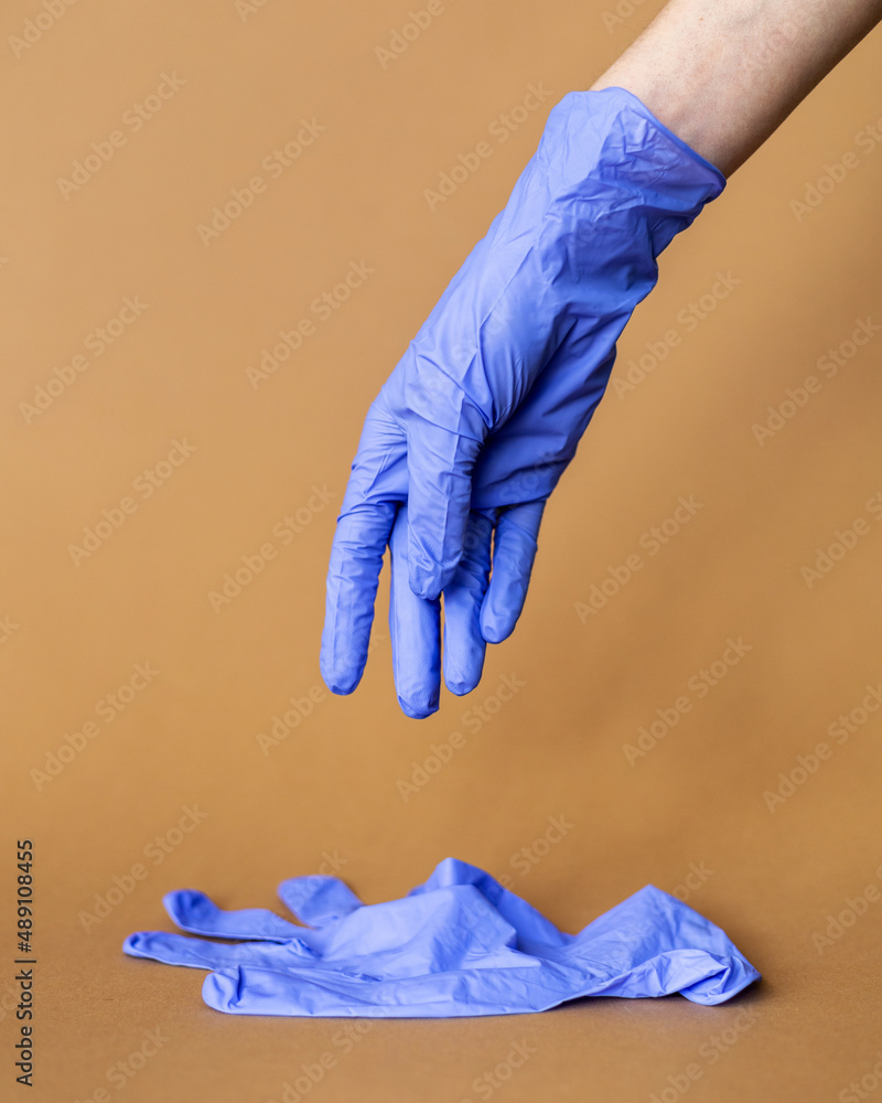 Nitrile gloves of different colours for medical and other industries Nitrile gloves of different colours for medical and other industries