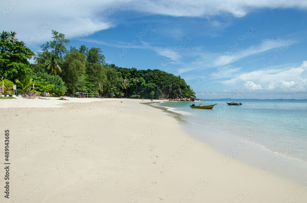 Tioman Island is located on the east coast of Malaysia, with grates dive spots and beaches. Reachable from the Jetty Tanjung Gemuk.