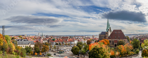 Tableau sur toile Panorama of Erfurt with the Erfurt Cathedral and the old town in Erfurt, Thuringia, Germany