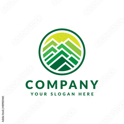 green mountains logo design