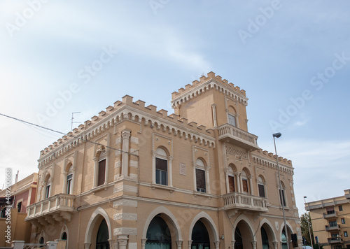 Bari, Villa Rosa facciata vista laterale destro frontale, Sud, Puglia, Italia, San Francesco, Spiaggia, stile architettura Fiera de levante. photo