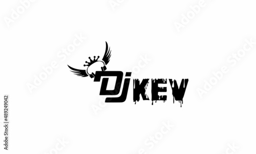 Royal DJ Logo