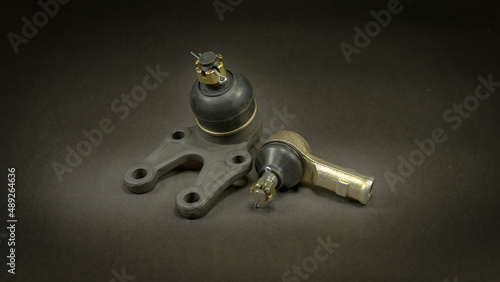 STEERING AND SUSPENSION PARTS, tie rod end. Muñon de suspensión y dirección, piezas de recambio automotriz.