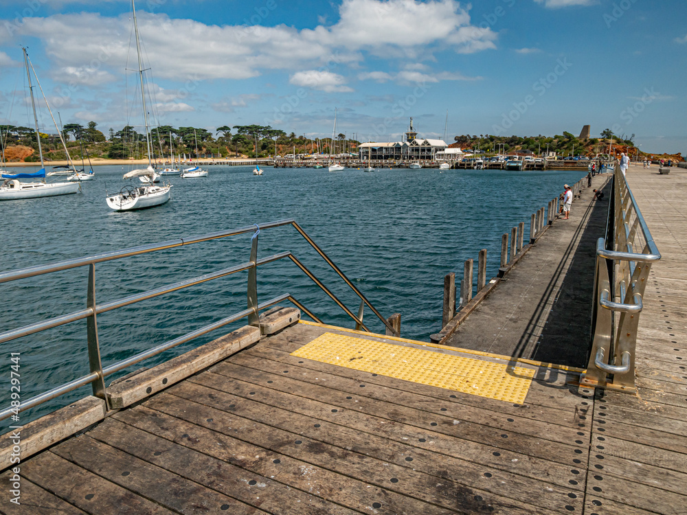 Obraz premium Pier To Yacht Club