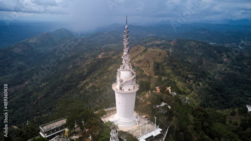 Fotografie Aerial view of Ambuluwawa tower in central Sri Lanka