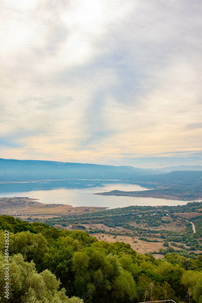 Obraz premium Lago Omodeo, territorio di Sedilo, provincia di Oristano, Sardegna