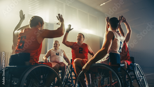 Fotografía Wheelchair Basketball Game Court Winning Team Celebrate Victory, Cheer and High Five
