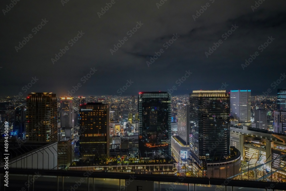 大阪梅田の空中庭園から見える夜景
