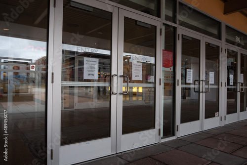 Wallpaper Mural Advanced Photography COVID-19 Photo Essay Torontodigital.ca