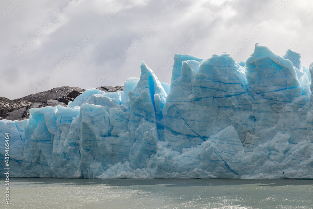 Muro de hielo en el Glaciar Grey, Patagonia Chilena Stock 写真 | Adobe Stock