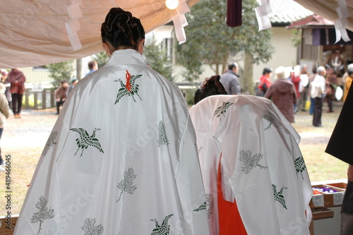 巫女の仕事風景