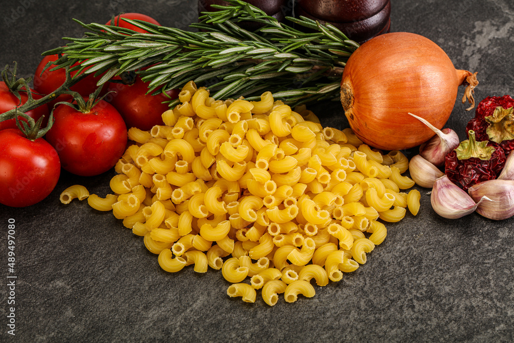 Raw Italian wheat pasta - Chifferi rigati Raw Italian wheat pasta - Chifferi rigati