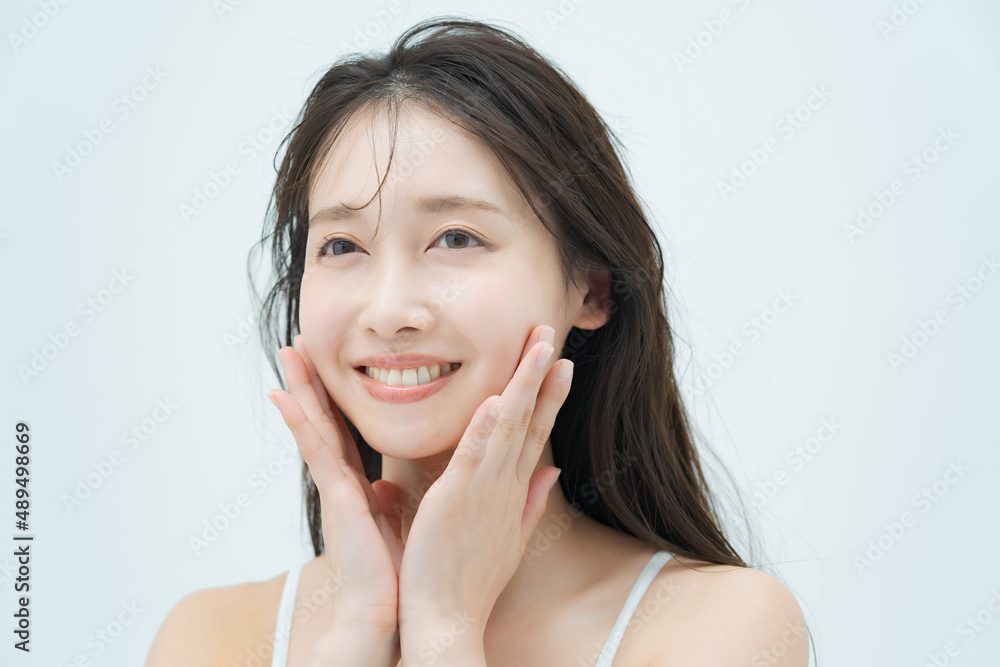 しっとりとした雰囲気の美容イメージ しっとりとした雰囲気の美容イメージ