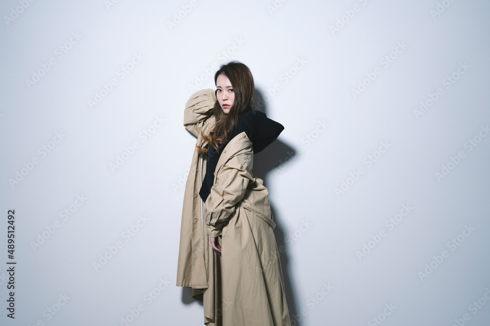 クールな女性 クールな女性