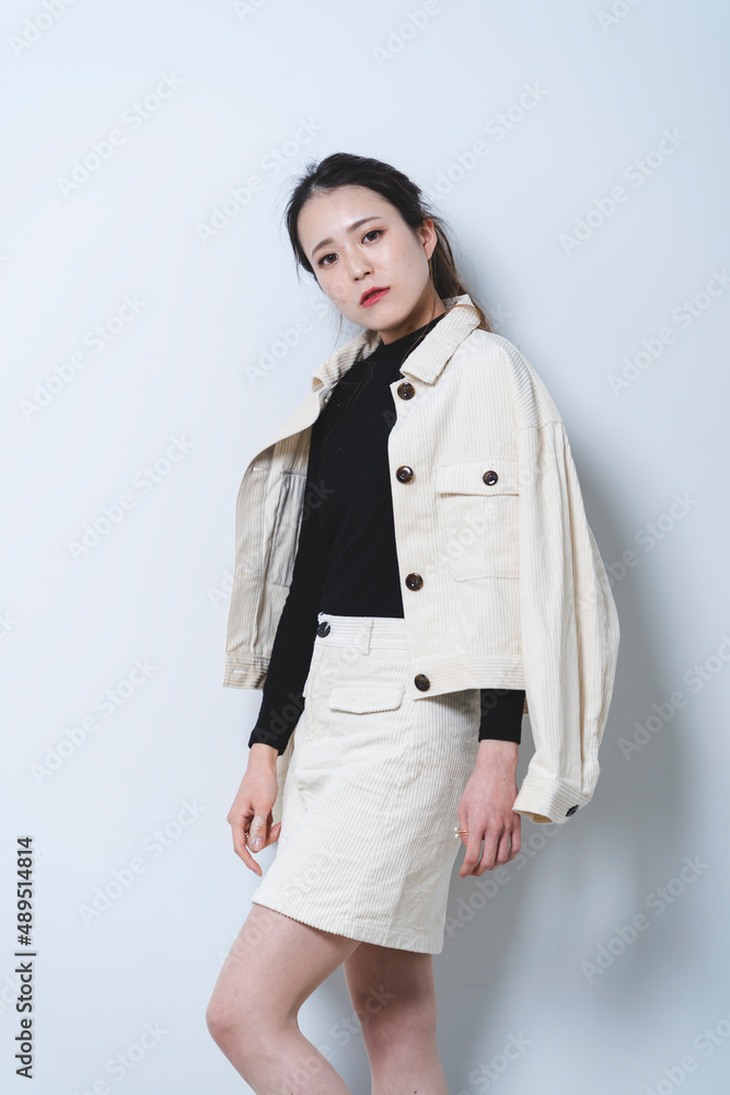 クールな女性ポートレート クールな女性ポートレート