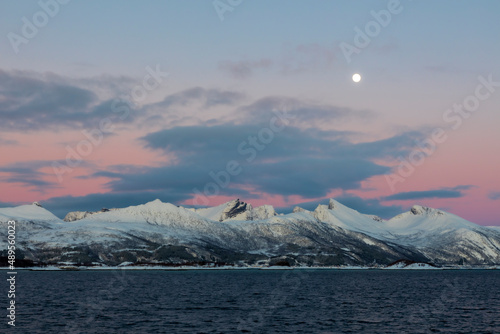 Obraz na płótnie coastline on Senja island in Norway on a clear cold winter day w salonie
