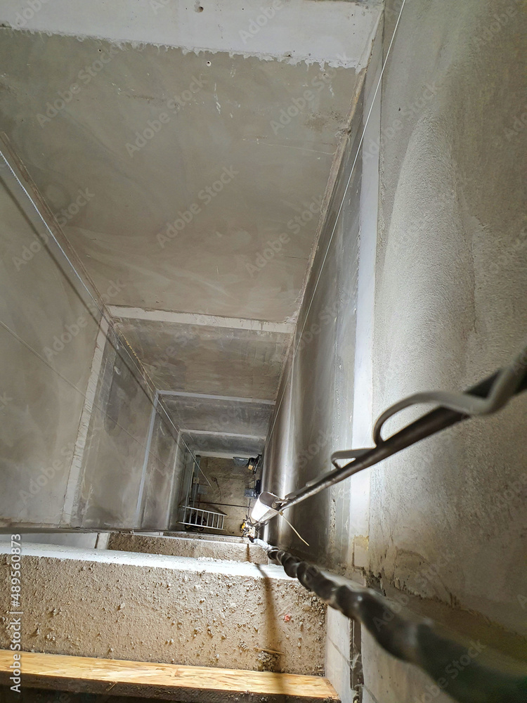 Obraz premium an elevator shaft , concrete new wall
