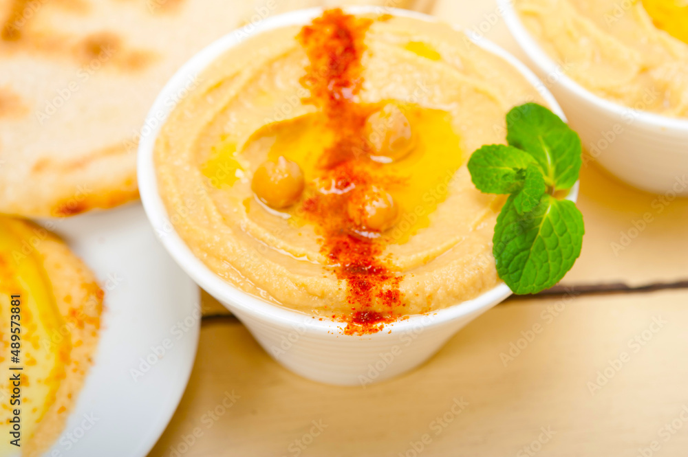 Hummus with pita bread Hummus with pita bread