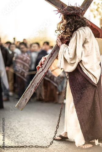 Photo Jesus Carries his Cross