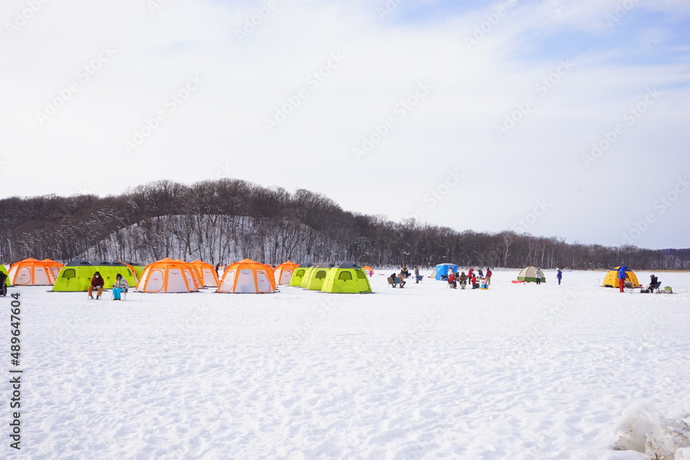Naklejka premium 日本 北海道 網走湖 ワカサギ釣り