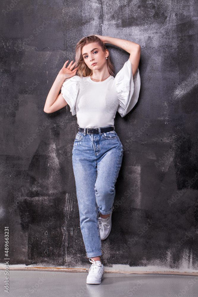 Fashion portrait of a young beautiful blonde girl Fashion portrait of a young beautiful blonde girl