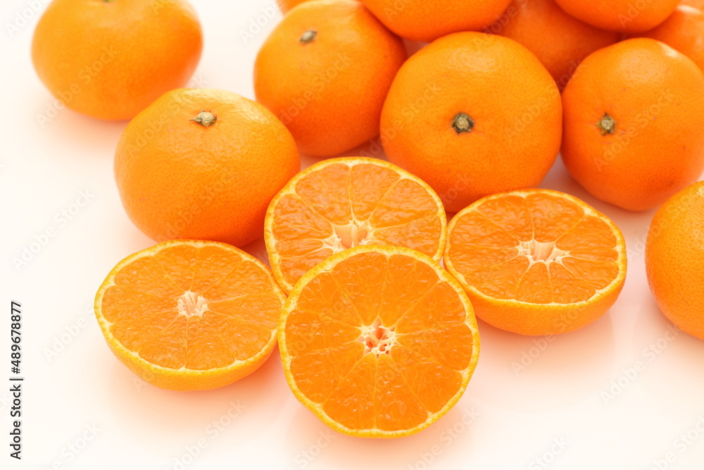 温州みかん　半分にカット