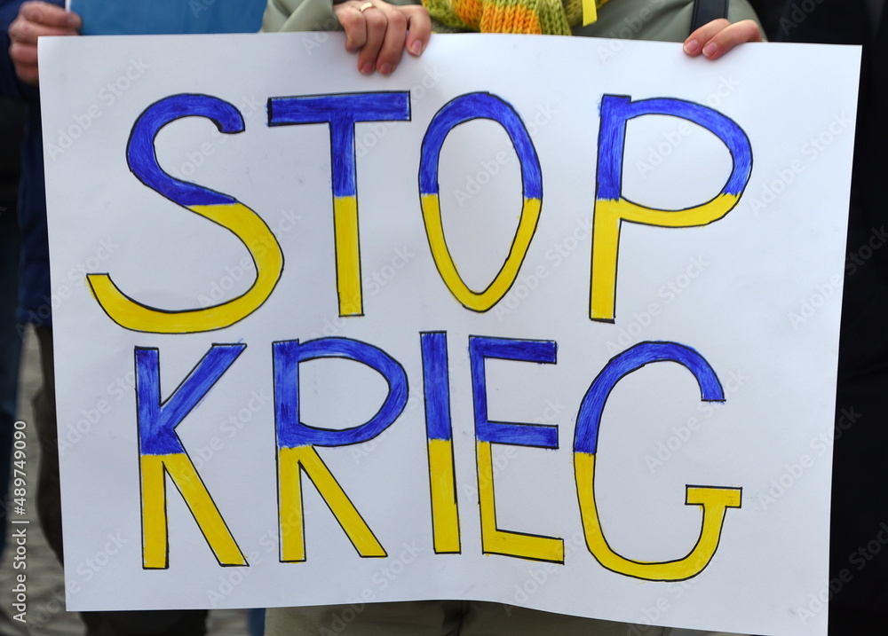 Fototapeta premium Transparent auf einer Ukraine-Demo: 