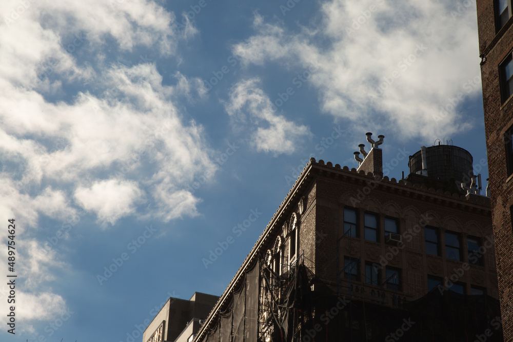 building in new york city