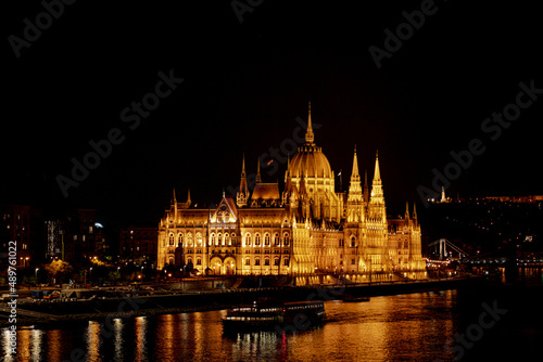 Hungarian parliament at night city © Rafael