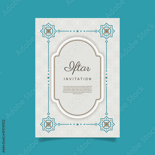 Flat iftar party invitation. - Vector.