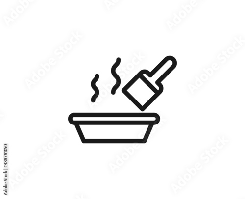 Black line icon on white background