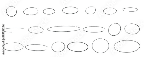 Hand drawn circles frame set. Doodle highlight ovals. Marker sketch. Highlighting text and important objects. Round scribble frames. Stock vector illustration on white background.