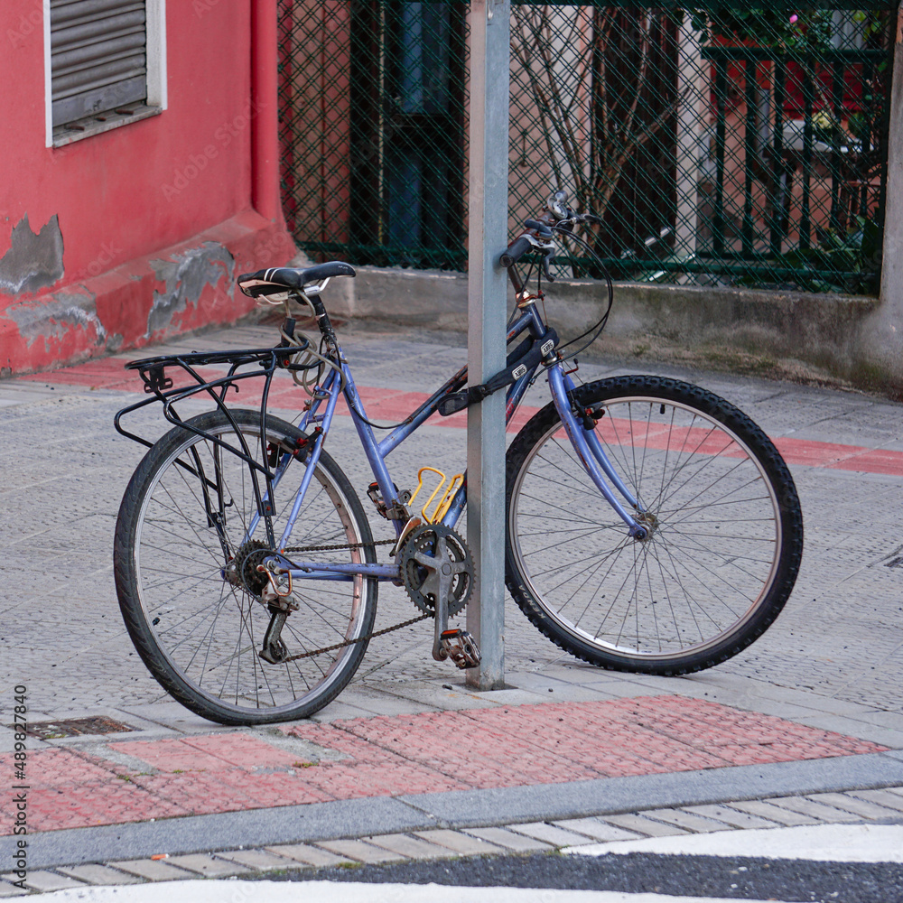 bicycle on the street, mode of transportation in the city