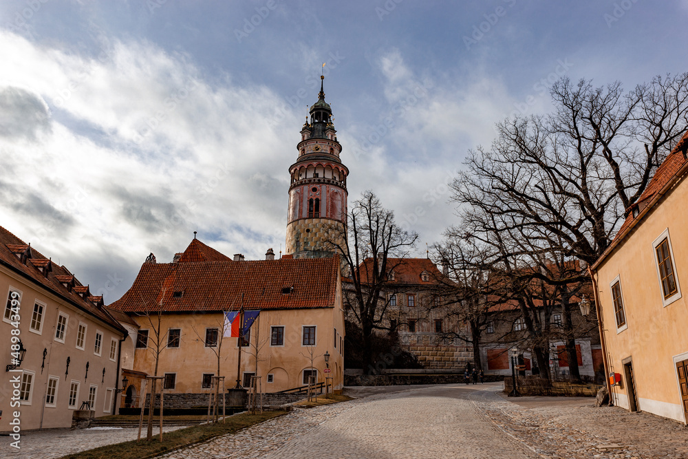 Obraz premium Cesky Krumlov cityscape with castle and old town, Czechia
