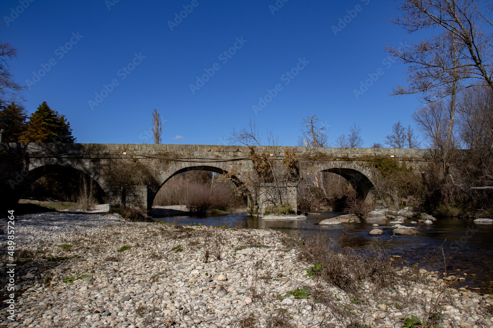 Ponte Romana no rio Zêzere na região  de Teixoso