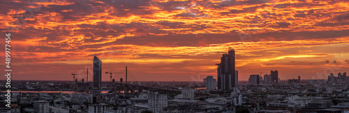 Bangkok s metropolis comes alive in twilight time