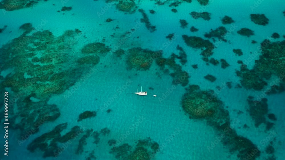 Video over the Great Barrier Reef Video over the Great Barrier Reef