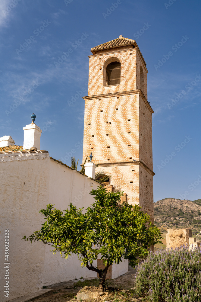 Obraz premium the Moorish Alora Castle in the Andalusian village of Alora