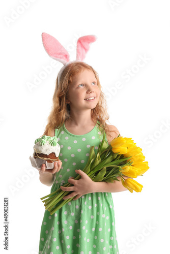 Funny little girl with bunn...