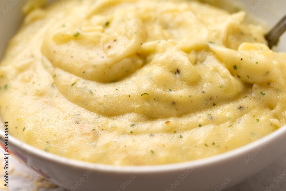Delizioso purè di patate con aglio e prezzemolo Delizioso purè di patate con aglio e prezzemolo
