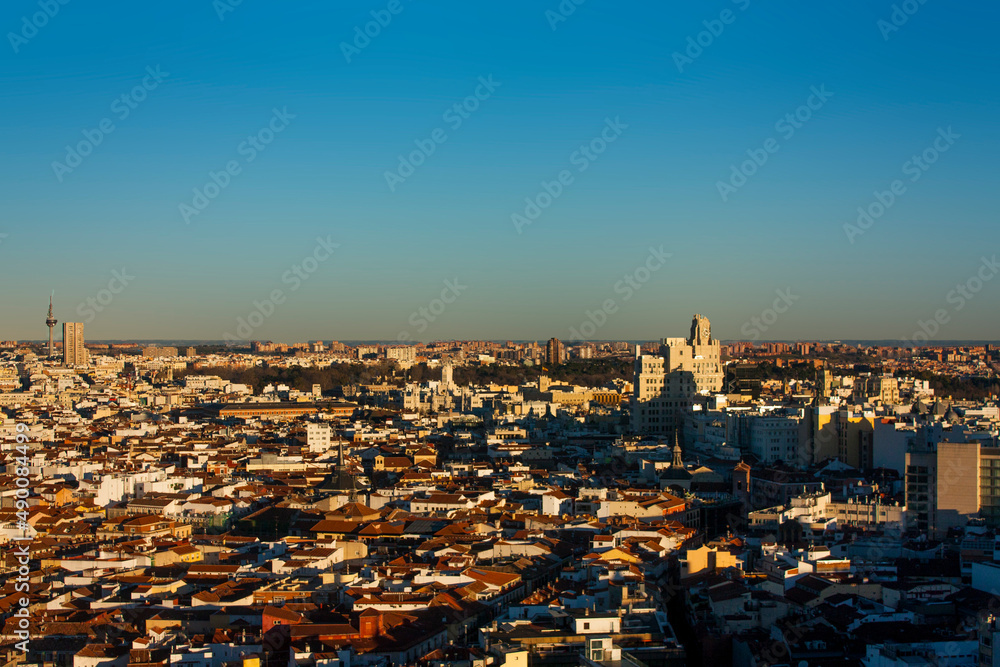Rooftop 360º, desde el Hotel Riu, en la Plaza de España de Madrid, Comunidad de Madrid, España. Rooftop 360º, desde el Hotel Riu, en la Plaza de España de Madrid, Comunidad de Madrid, España.