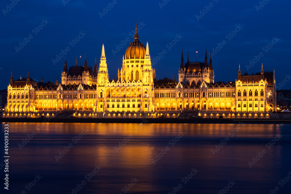 parliament building in budapest at blue hour in the evening