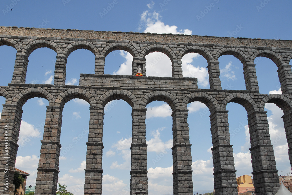 Acueducto romano de Segovia en la región de Catilla La Mancha, España