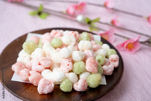 雛あられと桃の花