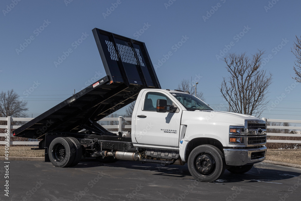 Chevrolet Silverado 5500 HD Chassis Cab. Chevy makes the Chassis Cab in