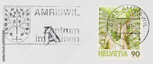 briefmarke stamp vintage retro alt old used gestempelt gebraucht grün briefsortieren sorting letters amriswil zentrum im grünen slogan werbung A 90 helvetia schweiz swiss switzerlan schweiz