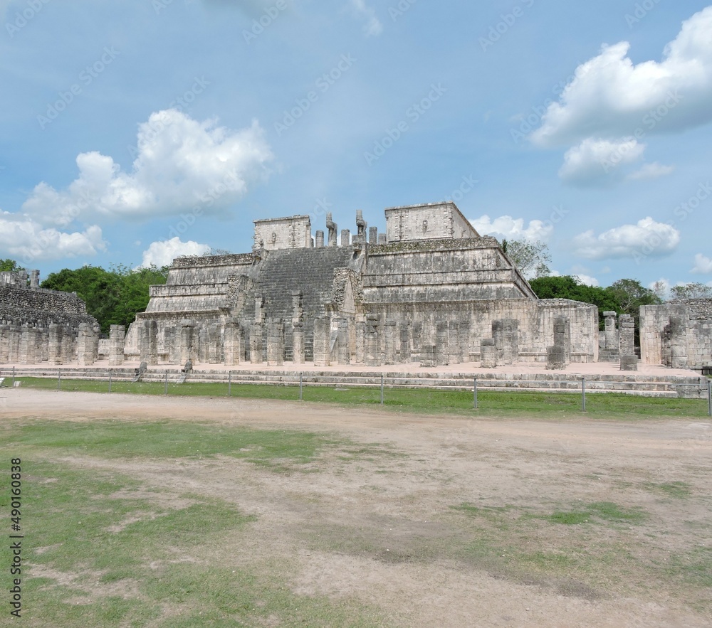 Old ancients ruins on Chichen Itza